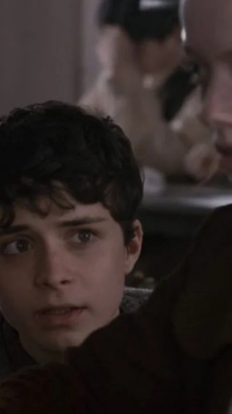 E desde então ele é caidinho por ela...
.
.
.
.
.
.
.
.
.
.
#annenetflix #anneshirleycuthbertedit #annewithane