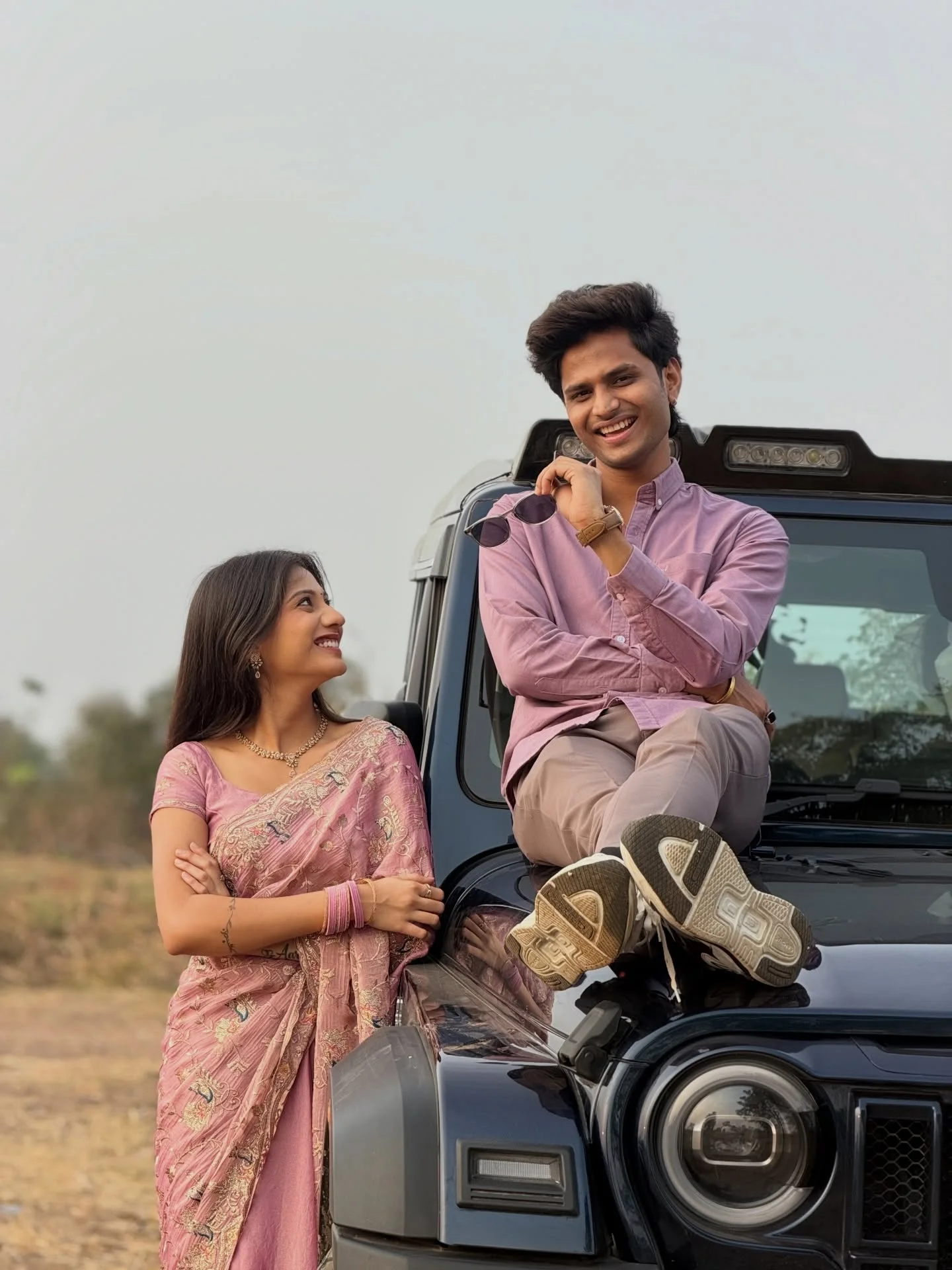 Tula devani Banvli🙈 @aarohii_16 💜
.
.
.
Click By : @harshad_gadekar_26 
Outfit by : @sahyadri_mens_fashion 
.
.
.
#rushiaarohi #aarohirushi #aarushi #love #couple