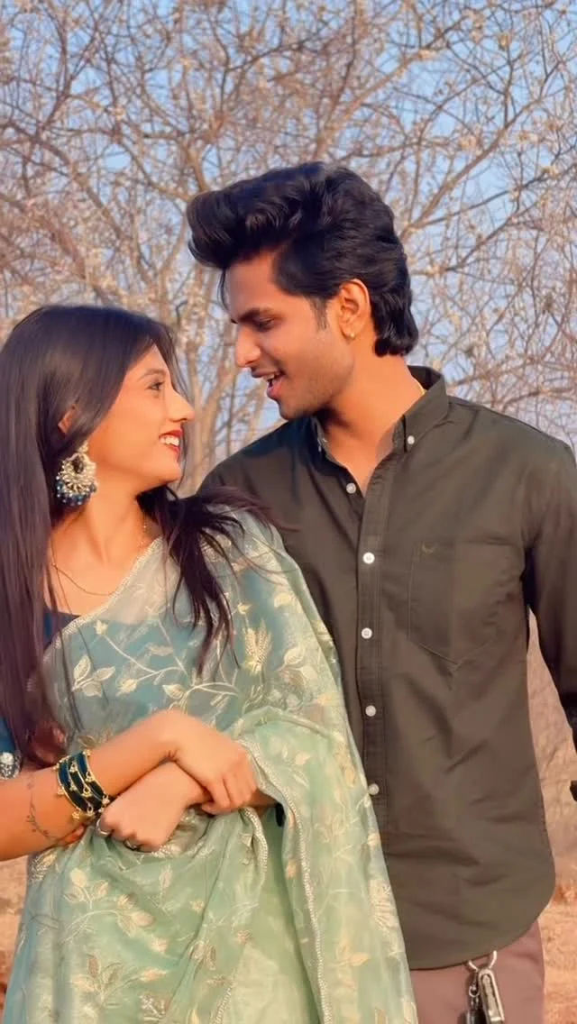 Mera dil ♥️🙈 Follow 👉🏻 @aarohii_16 💜
.
.
.
#aarushi #trending #viral #rushiaaru #love