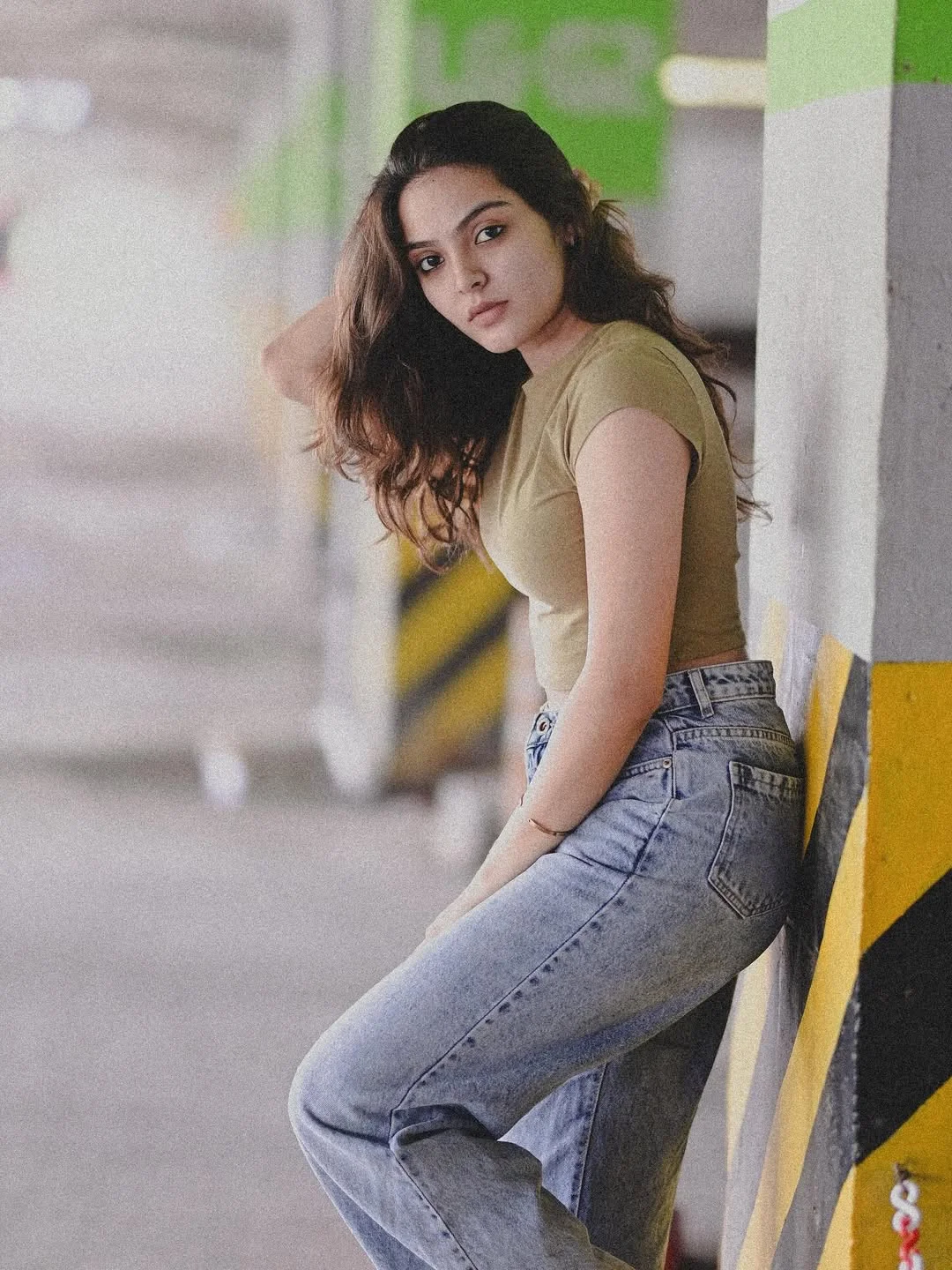 Shine like the whole universe is yours⚠️❗️
.
.
.
.
.
📸: @ganesh_khandagle_photography 
#aaryakulkarni #instagram #instapic #post #postoftheday #explore #instafashion