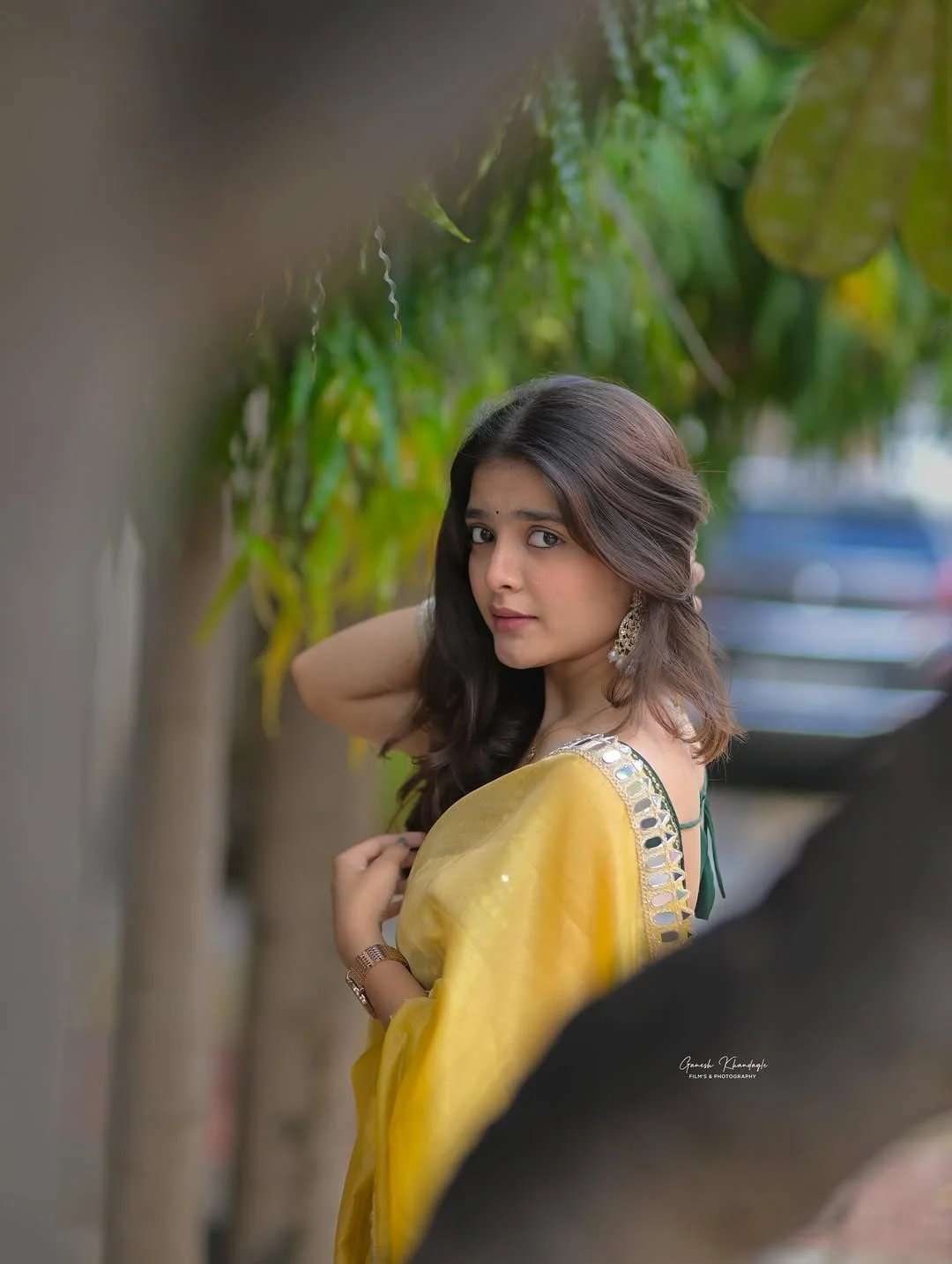 felt pretty💕
.
.
.
.
.
📸: @ganesh_khandagle_photography 
#aaryakulkarni #instagram #instapic #post #postoftheday #explore #instafashion #saree