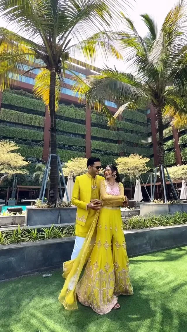 • Introducing A + K in Haldi avatar💛

😉 more fun on @AKtualTales 
Warning: Haldi stains, sass & lots of fun 