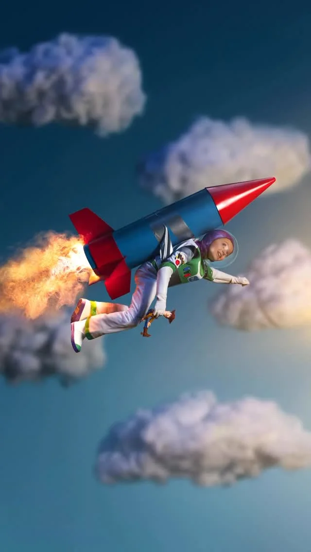 #AD our family recreated the iconic rocket scene from Toy Story! 🚀😳 When Disney asked me to create a magical