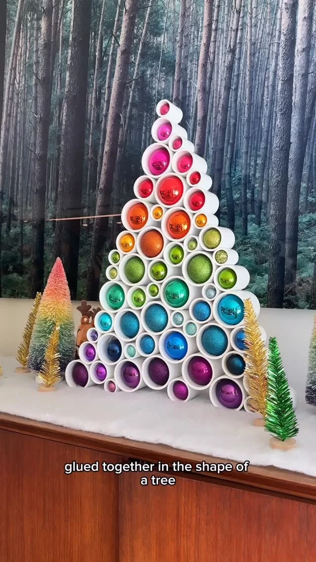 Some of my favorite DIY holiday decor! Which is your favorite? The last one is so easy to make maybe I should 